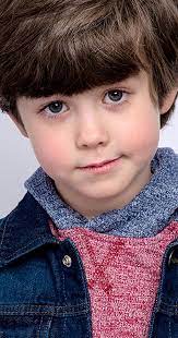 Who is the Parents of Child Actor Cade Woodward's?